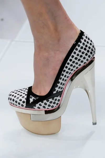 Look 8